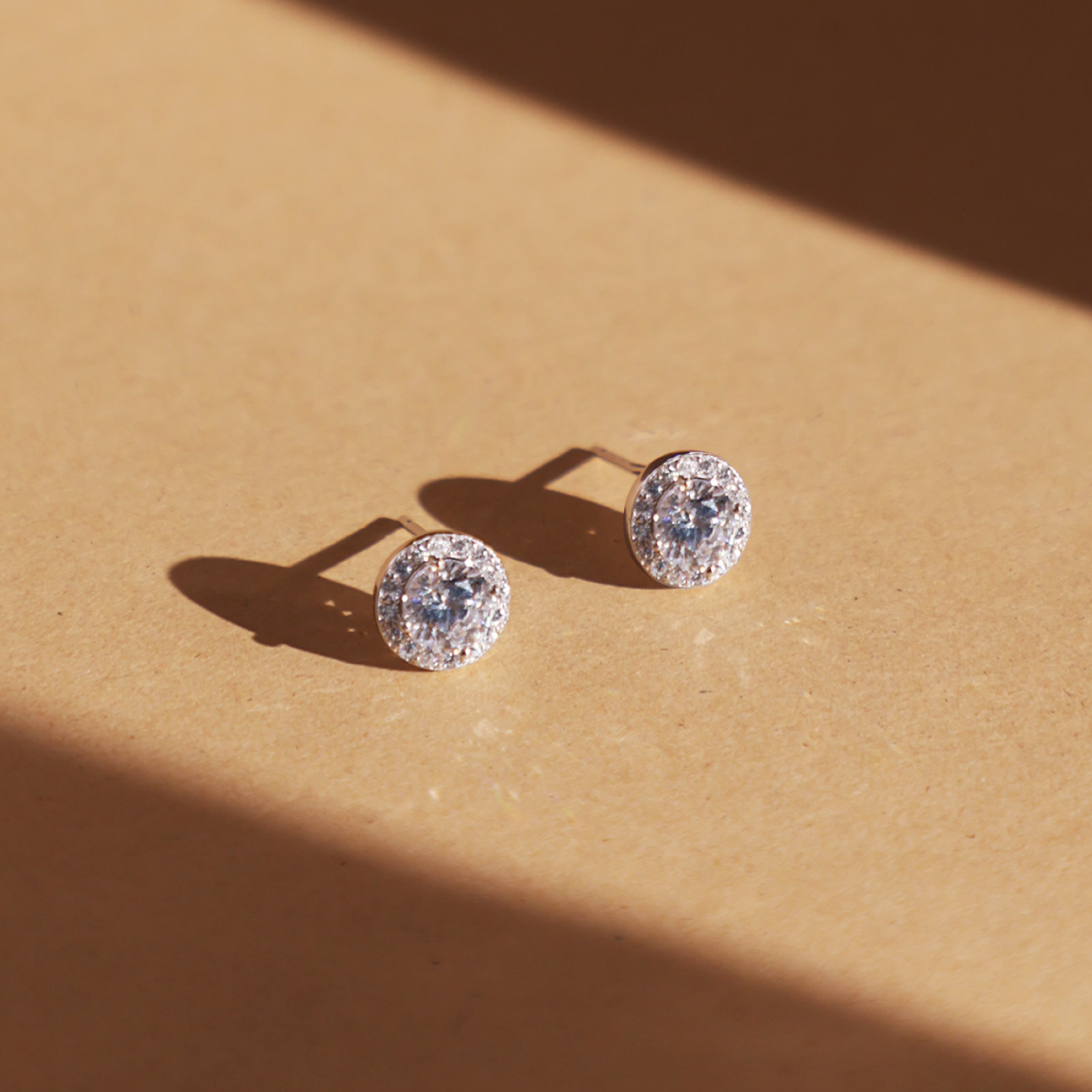 Luna Circle Stud Earrings