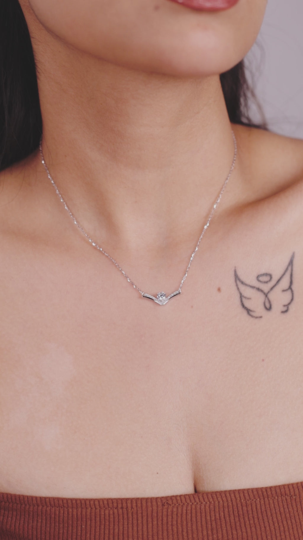 Grace Curve Necklace